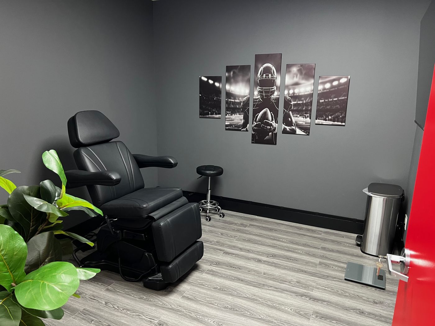 Private treatment room at Game Day West Oakville used for shockwave therapy and in-office procedures